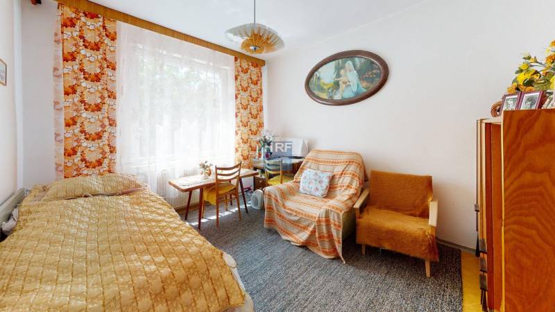 Na-predaj-dvojgeneracny-RD-v-obci-Radosovce-okr-Skalica-Bedroom 3.jpg
