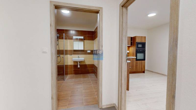 Na-predaj-1-izbovy-byt-v-Holici-na-ul-M-Nespora-07042025_140259.jpg