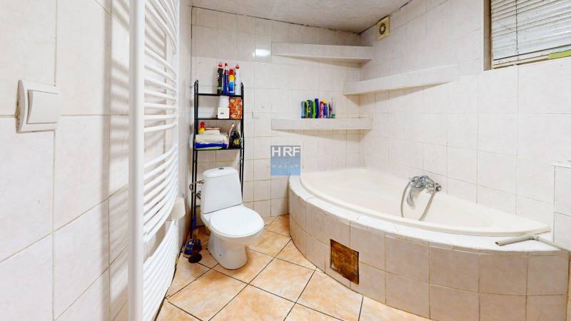 Rd-Vradiste-Bathroom.jpg