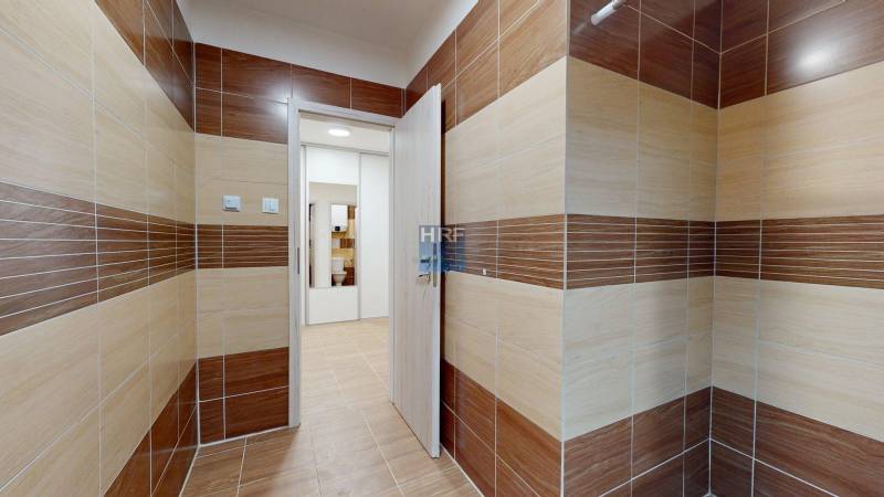 Na-predaj-bezbarierovy-2-izbovy-byt-v-Holici-02162026_130549 – kópia.jpg