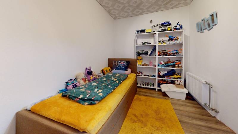 Untitled-Bedroom 1.jpg