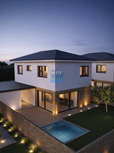 20260301_1021_Image Generation_remix_01kjmb7h03e4gbhgahh113dg07.jpg