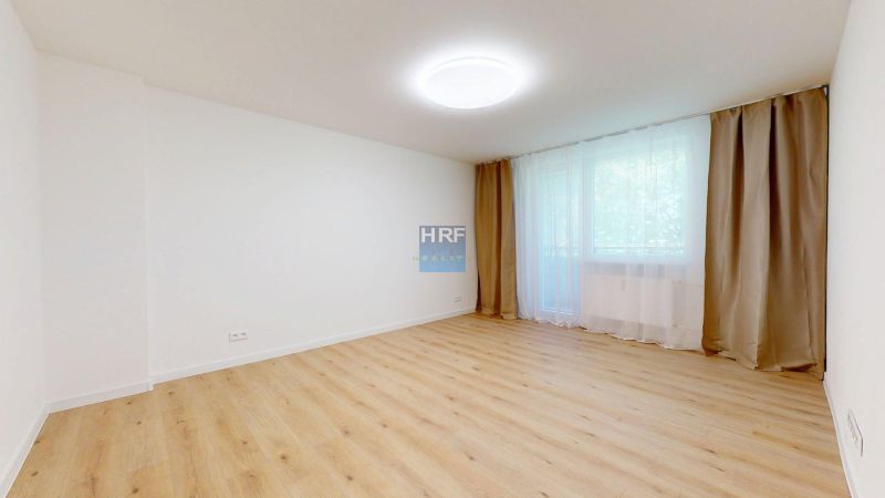 Na-predaj-kompletne-novo-zrekonstruovany-byt-v-Holici-05292026_151733.jpg