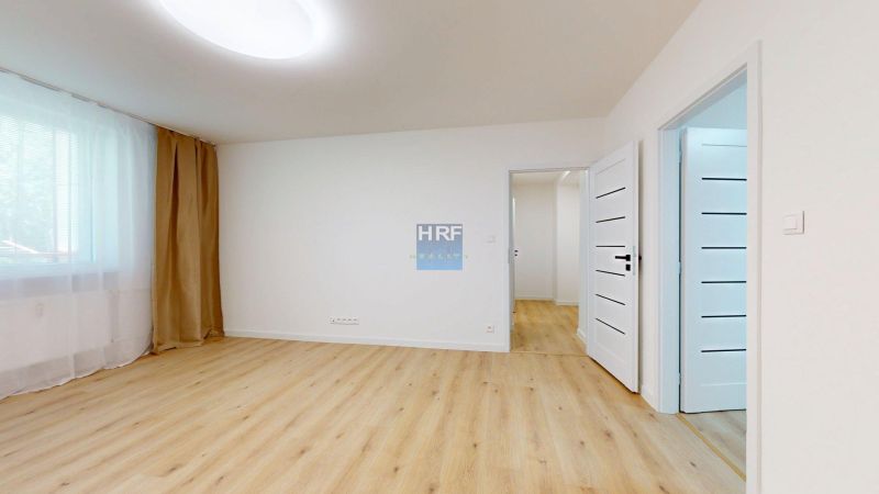 Na-predaj-kompletne-novo-zrekonstruovany-byt-v-Holici-05292026_151948.jpg