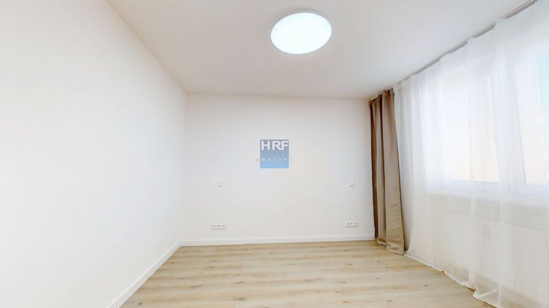 Na-predaj-kompletne-novo-zrekonstruovany-byt-v-Holici-05292026_152225.jpg