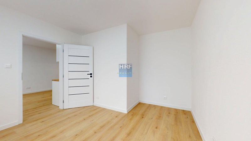 Na-predaj-kompletne-zrekonstruovany-byt-v-Holici-06152026_133816.jpg